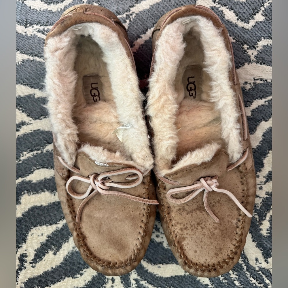 Authentic! UGG Womens Slippers Size 10